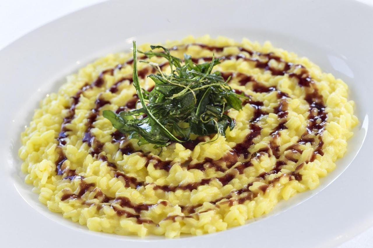 Hotel Tiffany'S Riccione Bagian luar foto