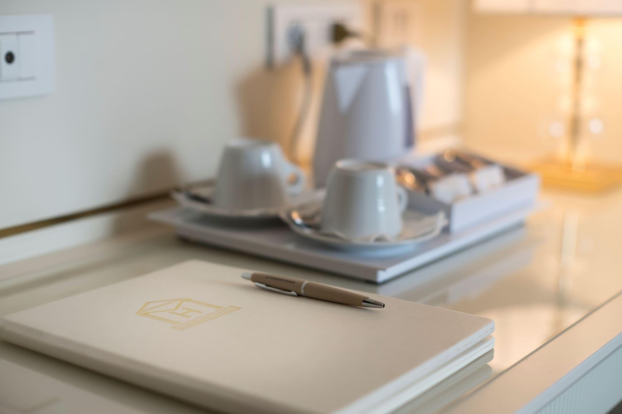 Hotel Tiffany'S Riccione Bagian luar foto