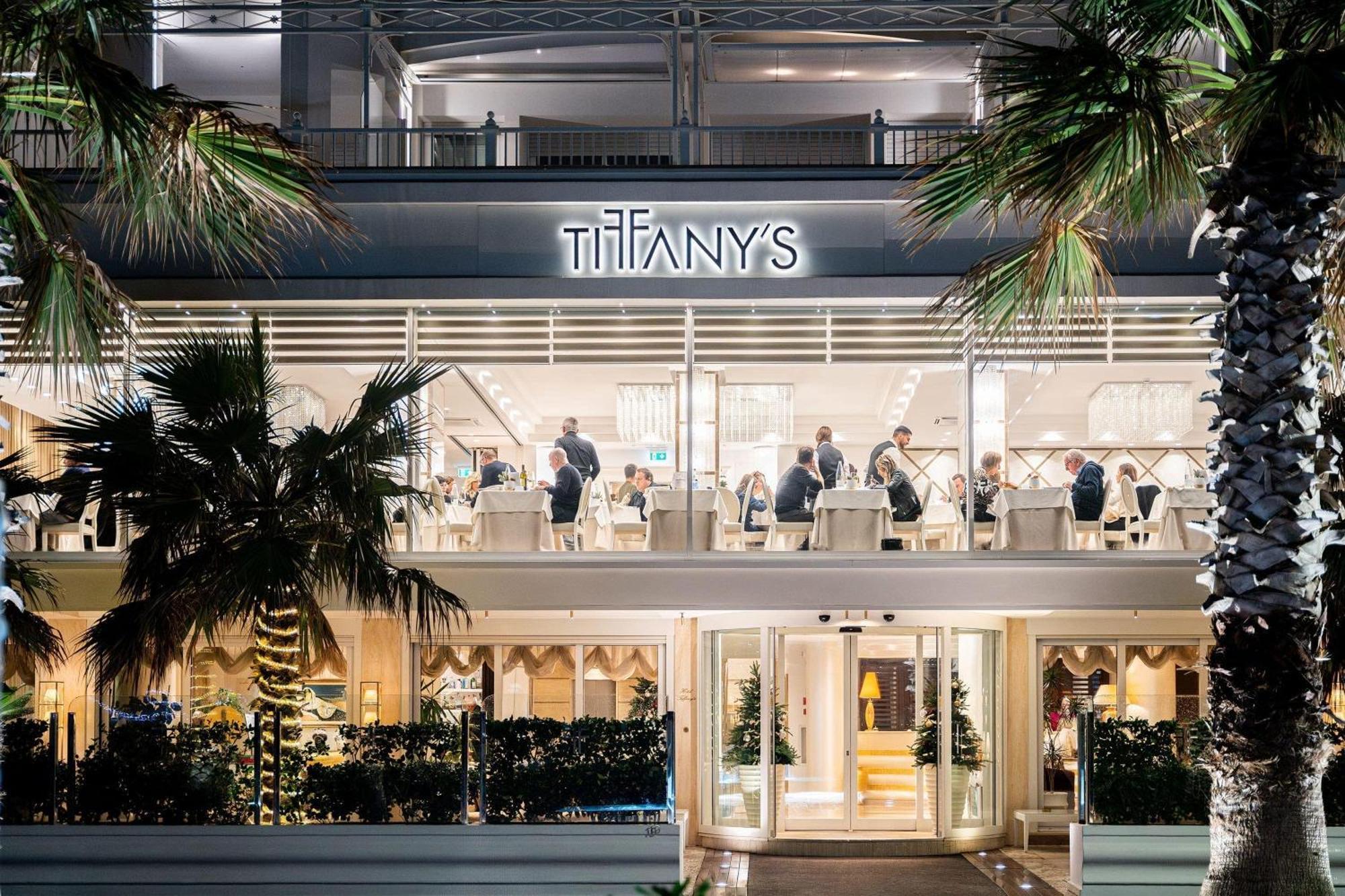 Hotel Tiffany'S Riccione Bagian luar foto